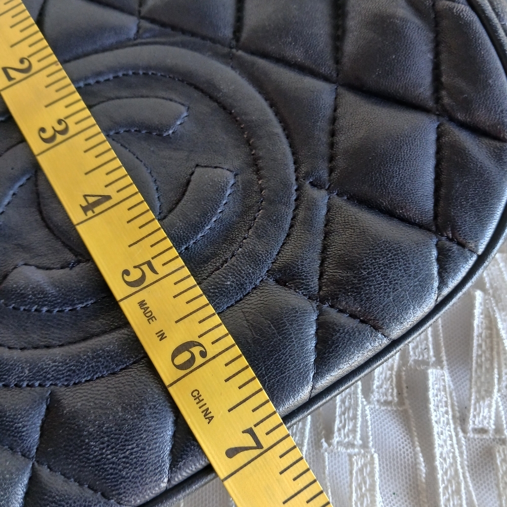 Chanel 80's Bucket Bag - Picture 15 of 16
